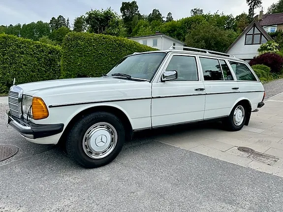 Mercedes-Benz 200