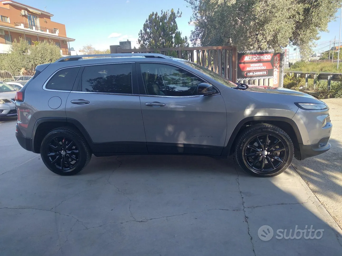 Jeep Cherokee 2015 photo 4