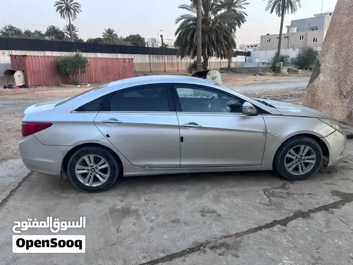 Hyundai Sonata 2011 photo 3
