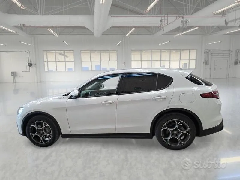 Alfa Romeo Stelvio 2022 photo 5