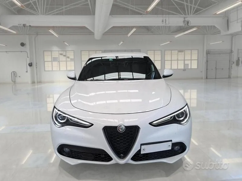 Alfa Romeo Stelvio 2022 photo 2