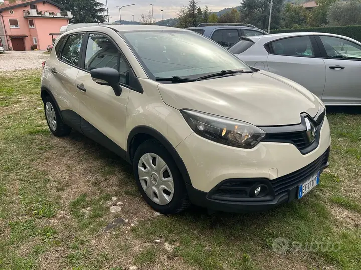 Renault Captur 2014 photo 3