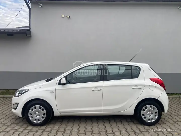 Hyundai I20 2013 photo 4