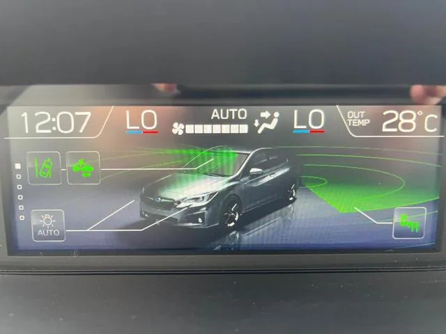 Subaru Xv 2018 photo 3
