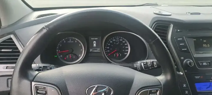 Hyundai Santa Fe 2016 photo 3