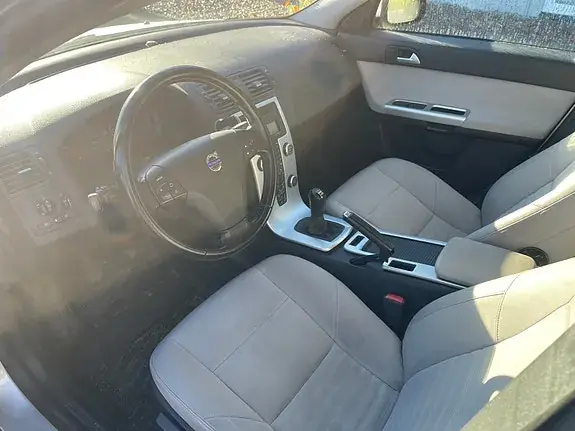 Volvo V50 2010 photo 5