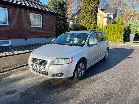 Volvo V50