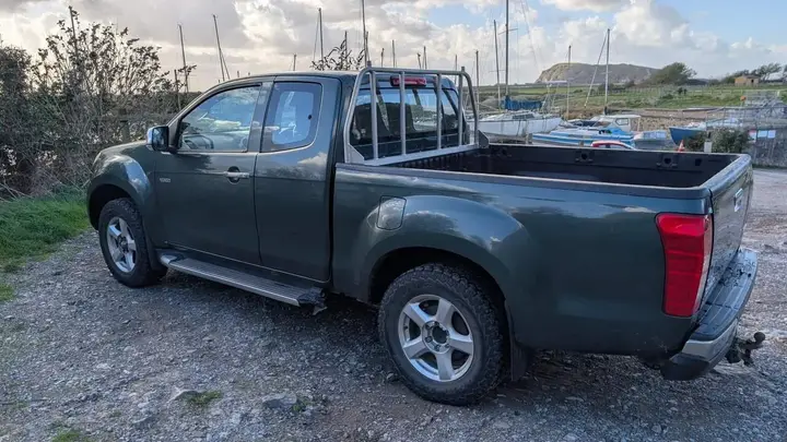 Isuzu D-Max 2014 photo 4