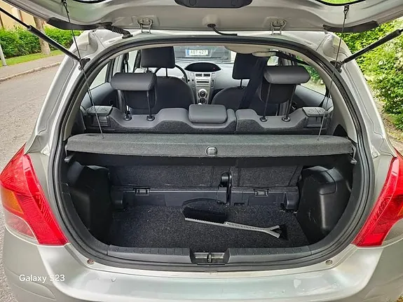 Toyota Yaris 2009 photo 4
