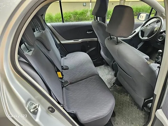 Toyota Yaris 2009 photo 2