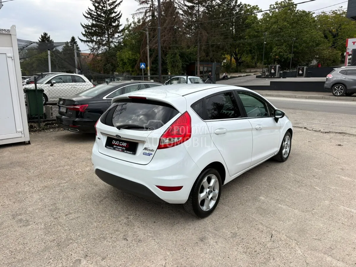 Ford Fiesta 2011 photo 5