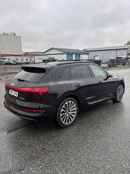 Audi E-Tron 2020 photo 2
