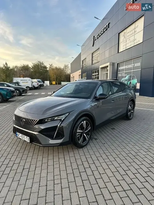 Peugeot 408