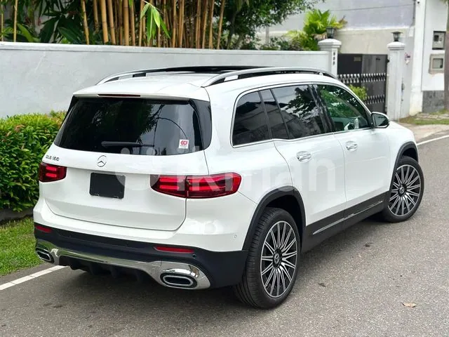 Mercedes-Benz Glb 2025 photo 3