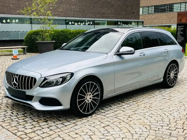 Mercedes-Benz C 220D 2026 photo 2