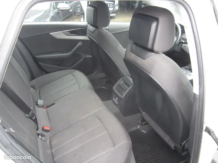 Audi A4 2016 photo 5