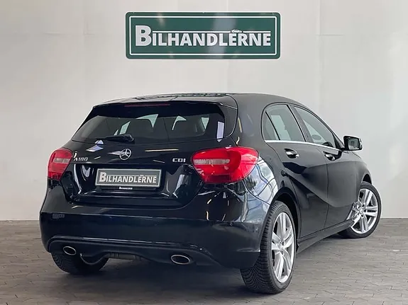 Mercedes-Benz A180 2015 photo 2