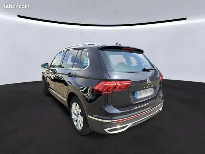 Volkswagen Tiguan 2023 photo 2