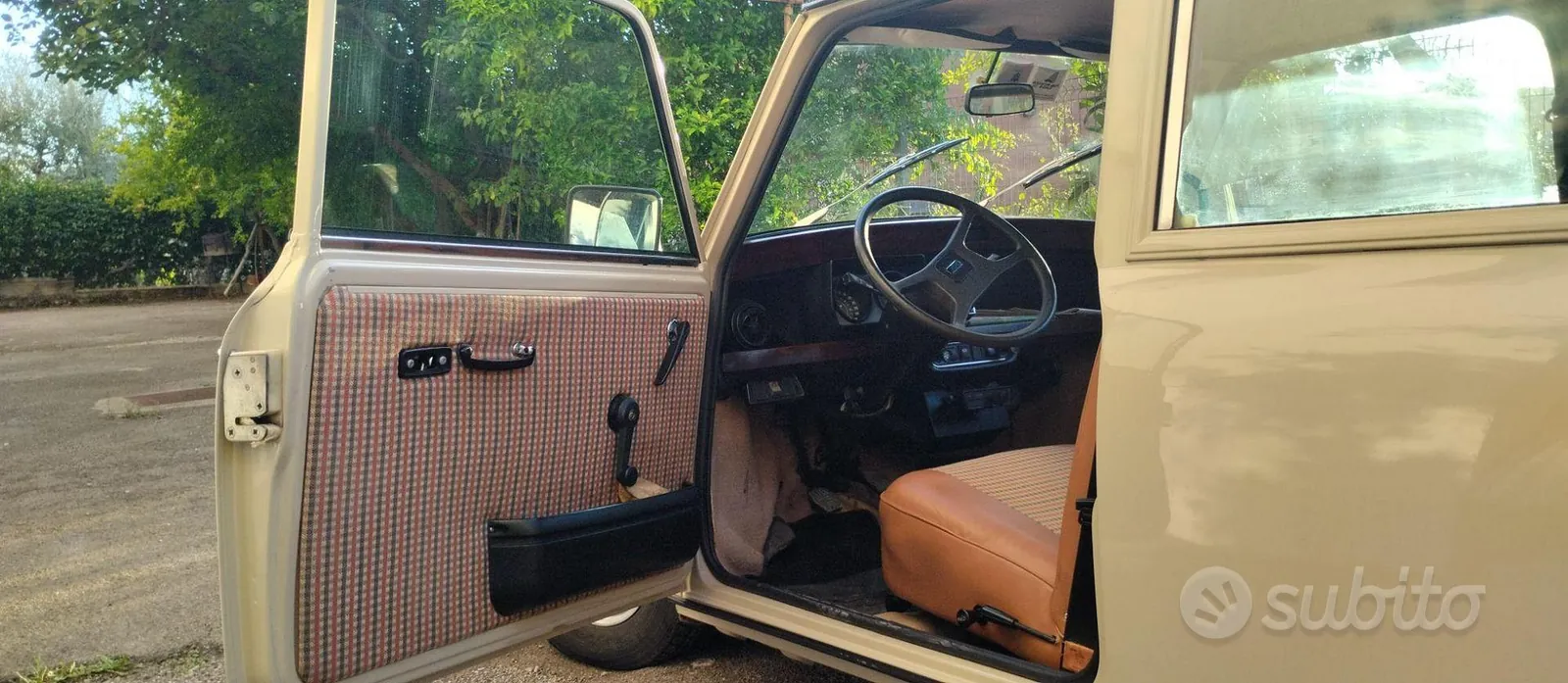 Mini Clubman 1982 photo 4