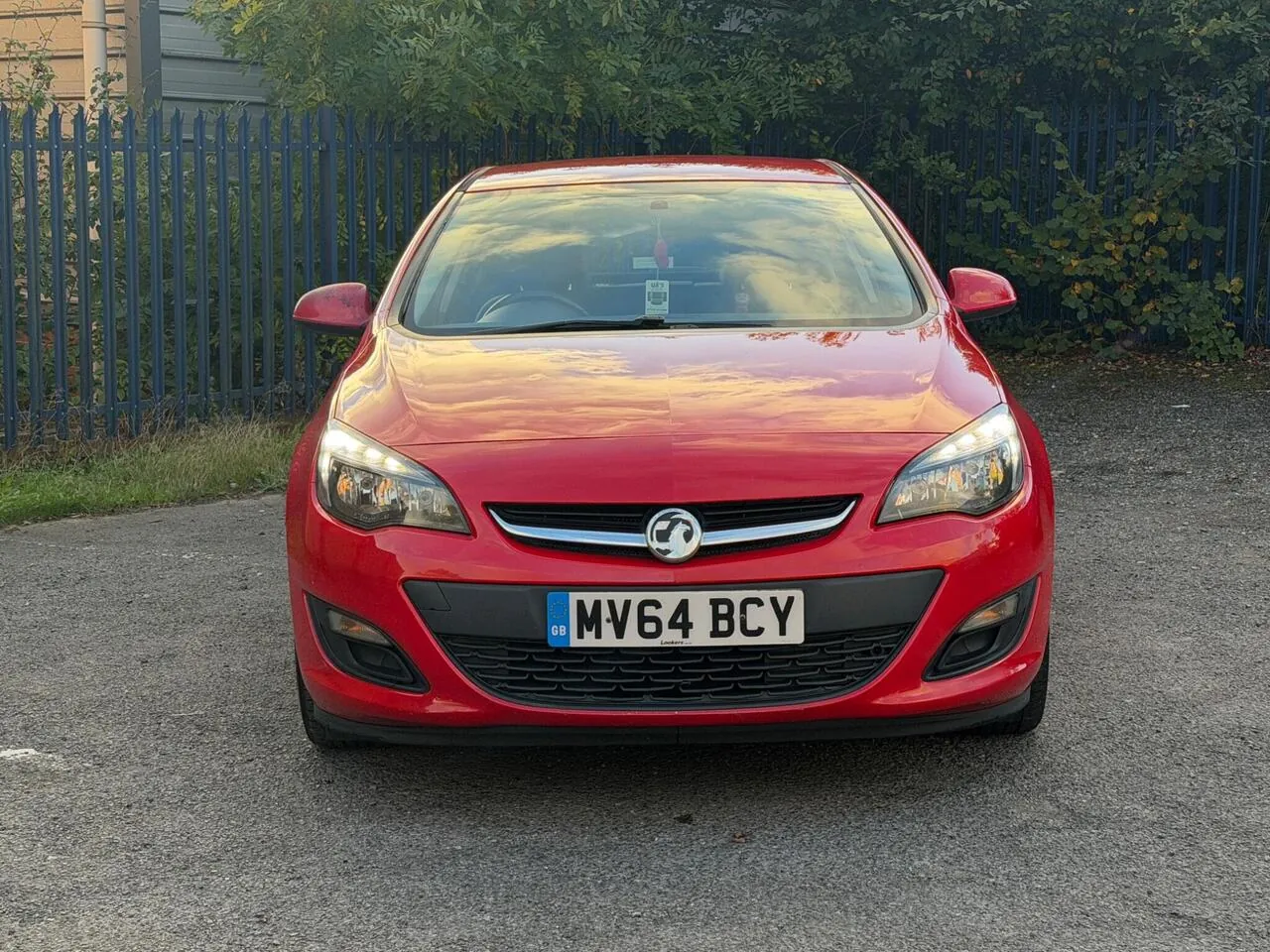 Vauxhall Astra 2014 photo 3