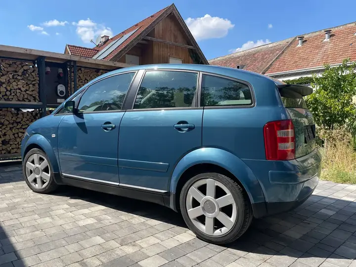 Audi A2 2002 photo 2