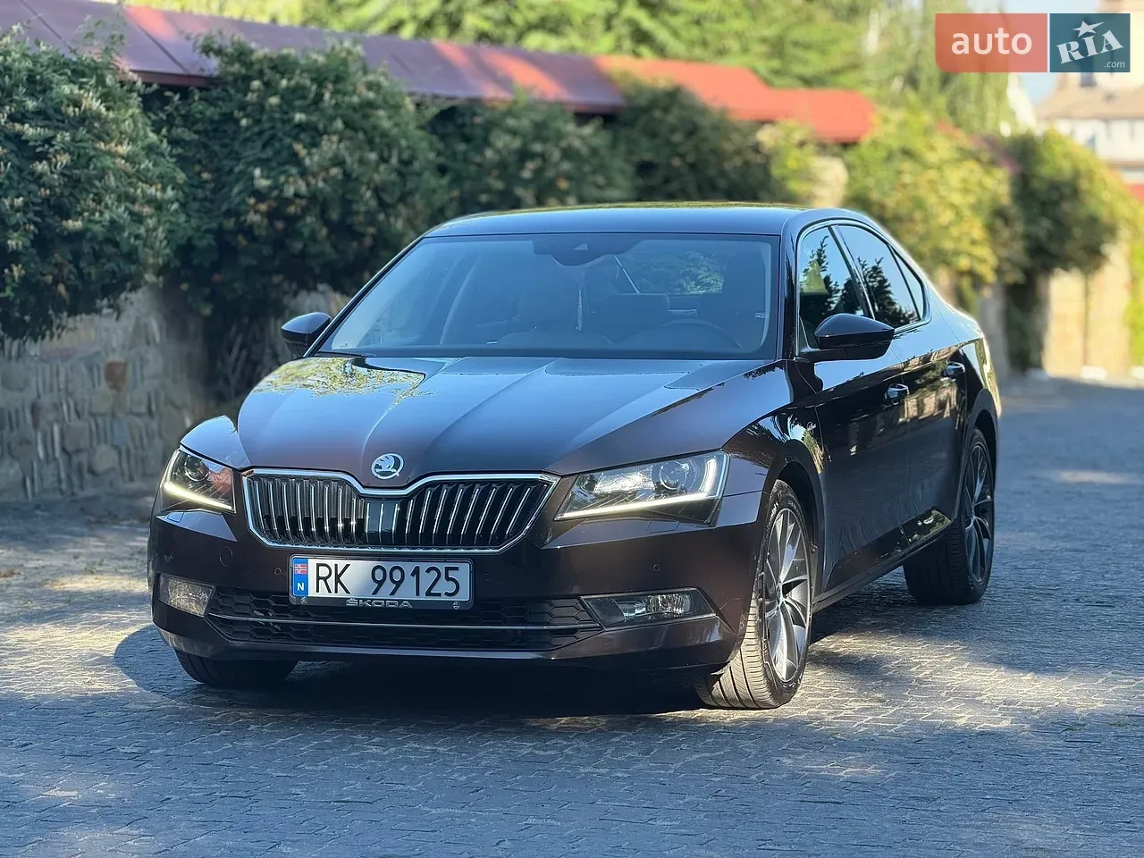 Skoda Superb 2016 photo 2