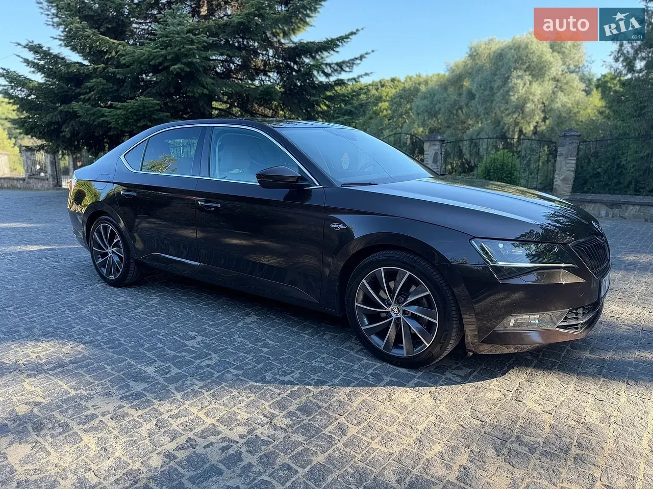 Skoda Superb 2016 photo 5