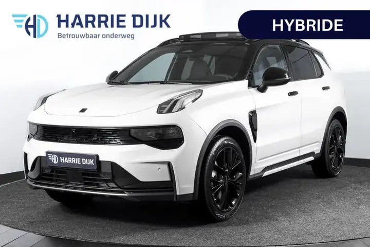 Lynk & Co 01