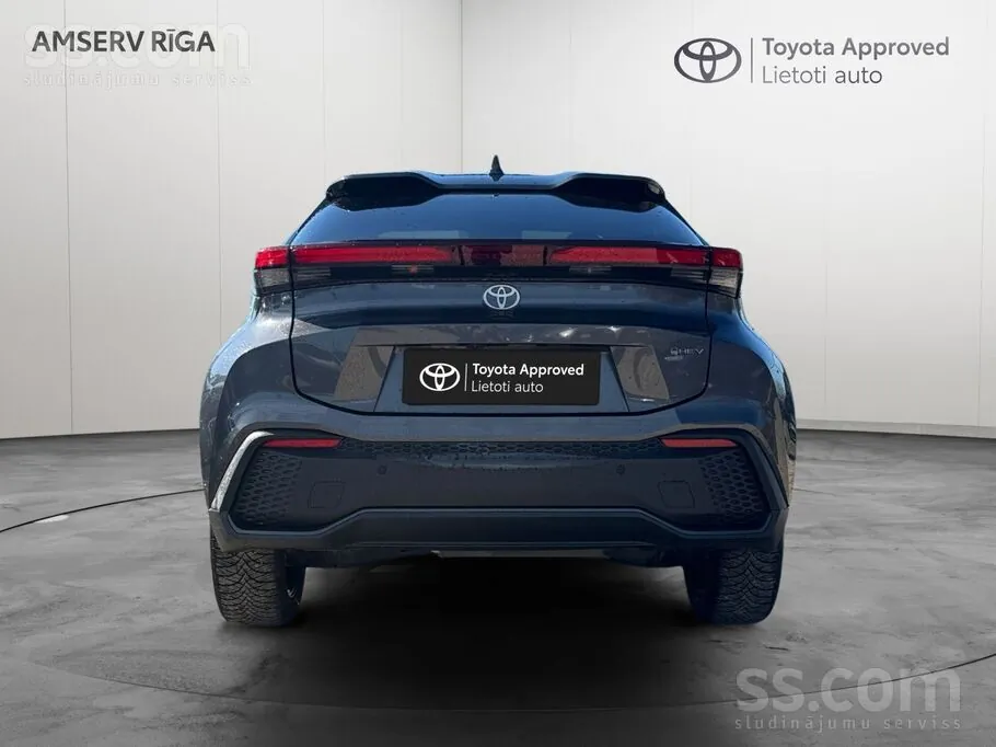 Toyota C-Hr 2025 photo 4
