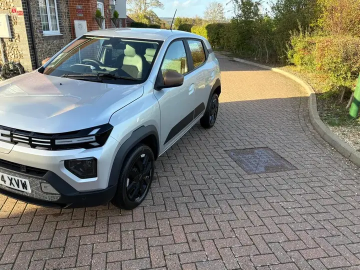 Dacia Spring 2024 photo 2