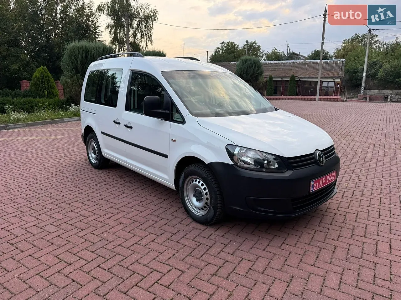 Volkswagen Caddy 2011 photo 3