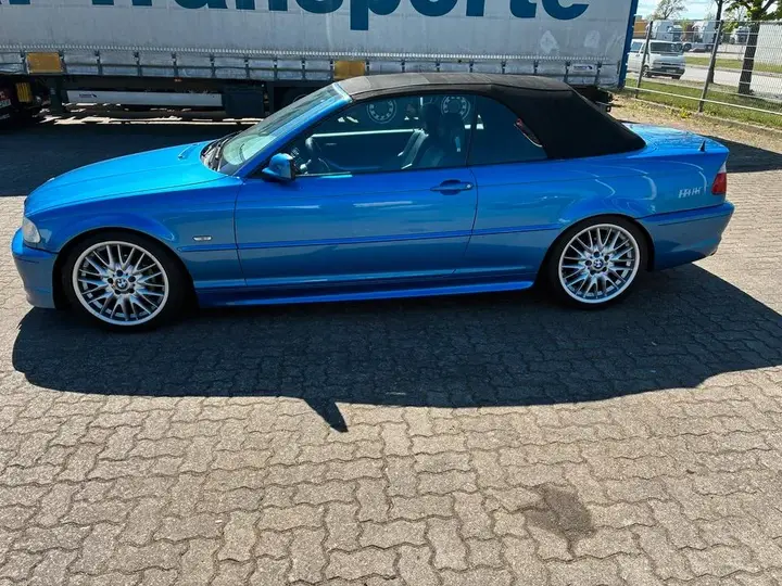 BMW 318I