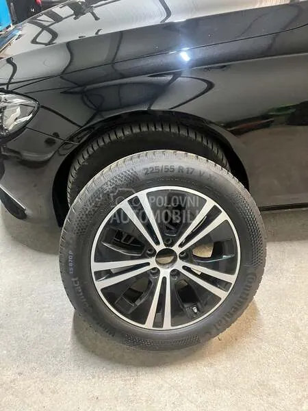 Mercedes-Benz E 220 2020 photo 2