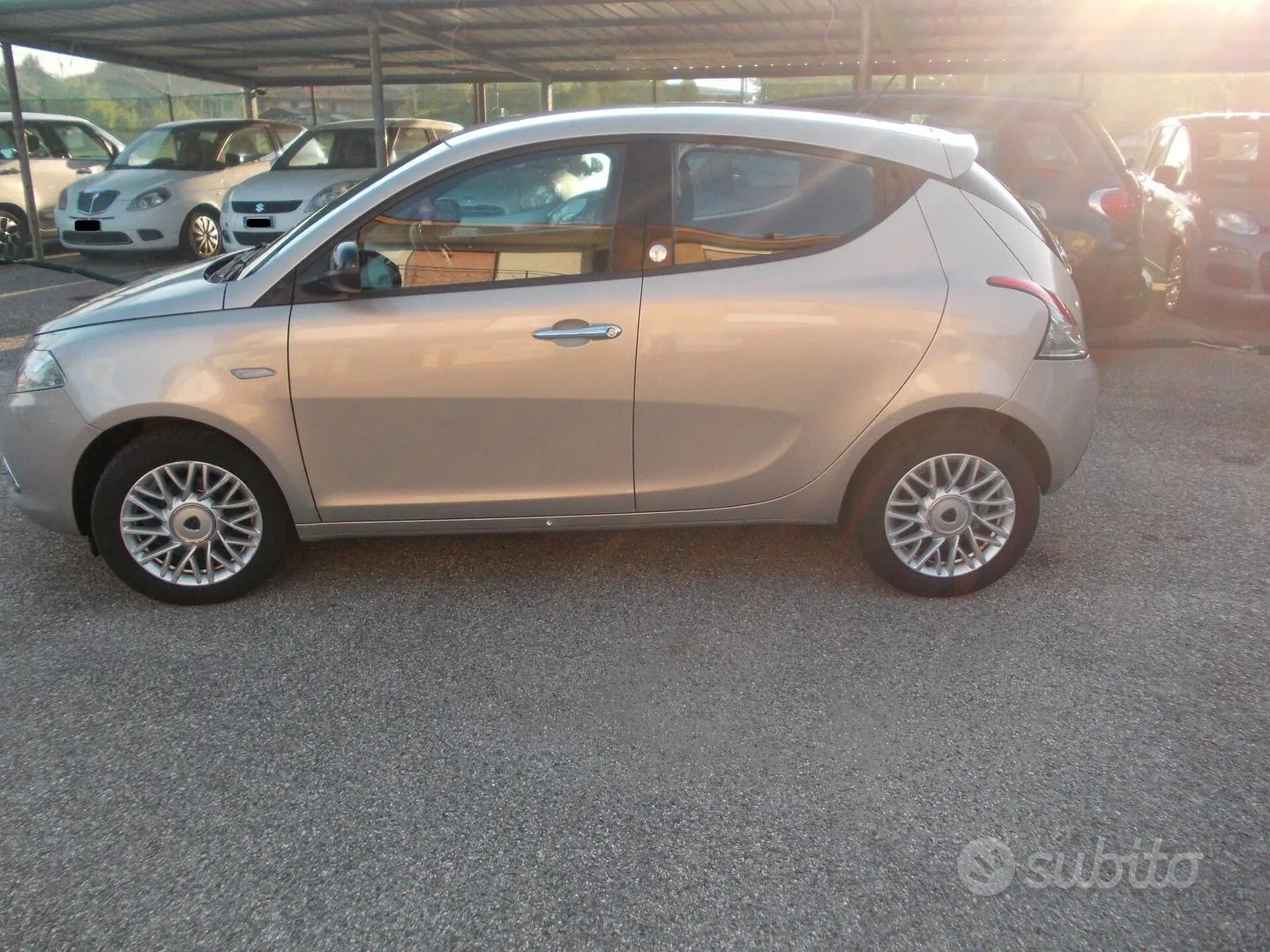 Lancia Ypsilon 2014 photo 2