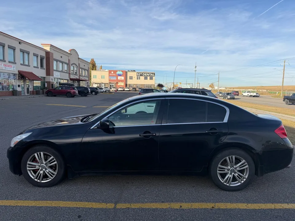 Infiniti G35X 2007 photo 2