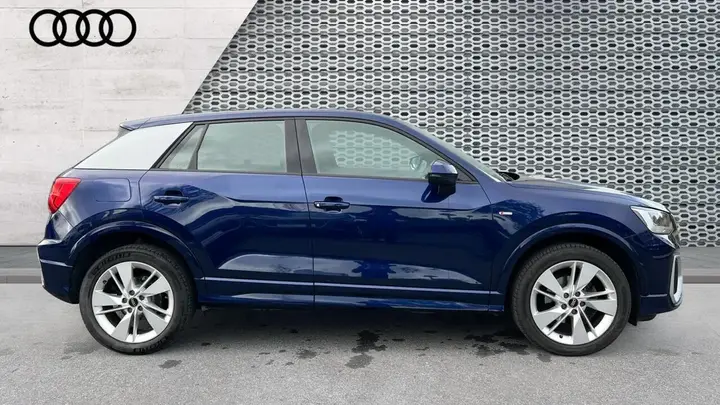 Audi Q2 2022 photo 4