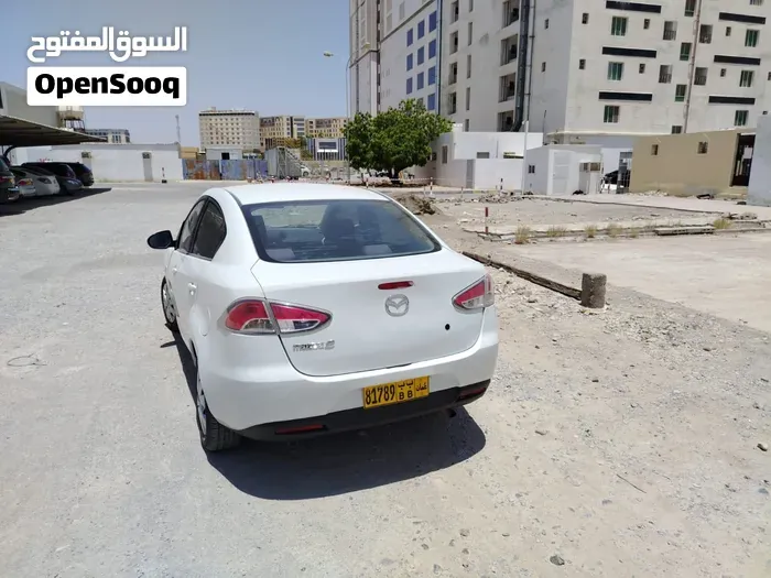 Mazda 2 2012 photo 4