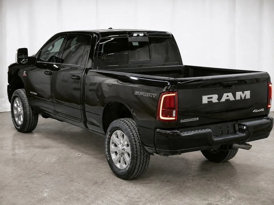 Ram 3500 Laramie 2026 photo 4
