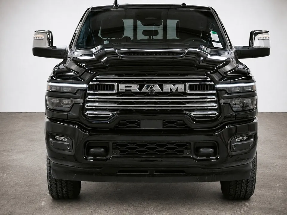 Ram 3500 Laramie 2026 photo 2