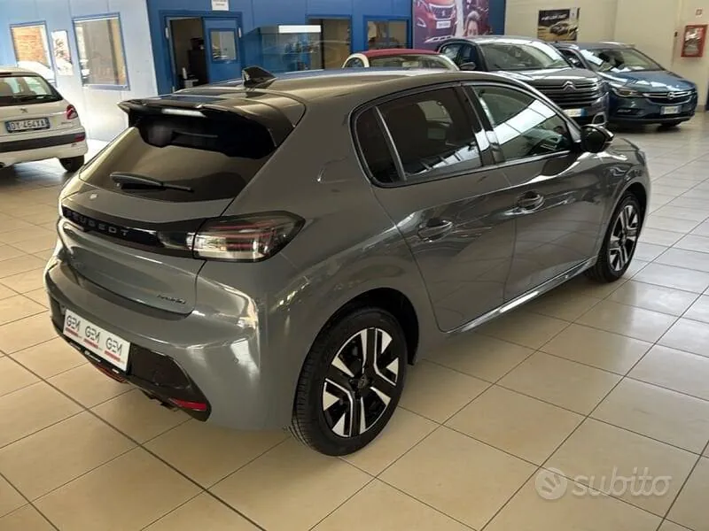 Peugeot 208 2025 photo 5