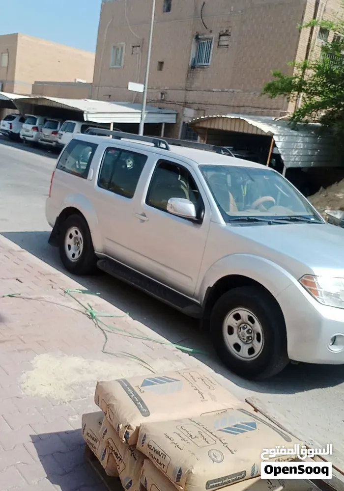 Nissan Pathfinder 2012 photo 2