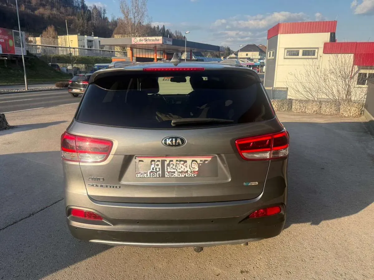 Kia Sorento 2015 photo 2