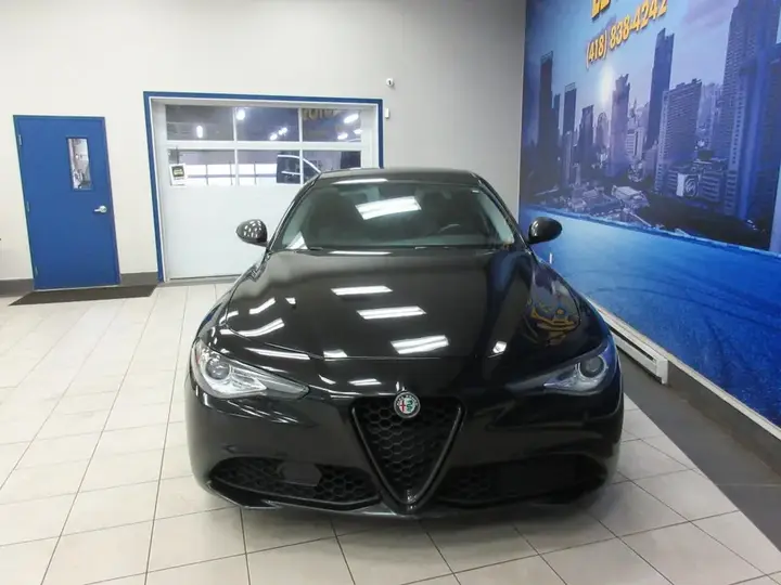 Alfa Romeo Giulia 2017 photo 4