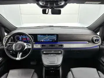 Mercedes-Benz V-Class 2025 photo 3
