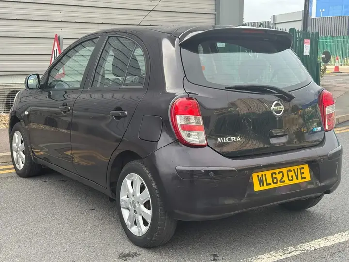 Nissan Micra 2013 photo 5