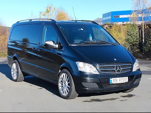 Mercedes-Benz Viano 2012 photo 2