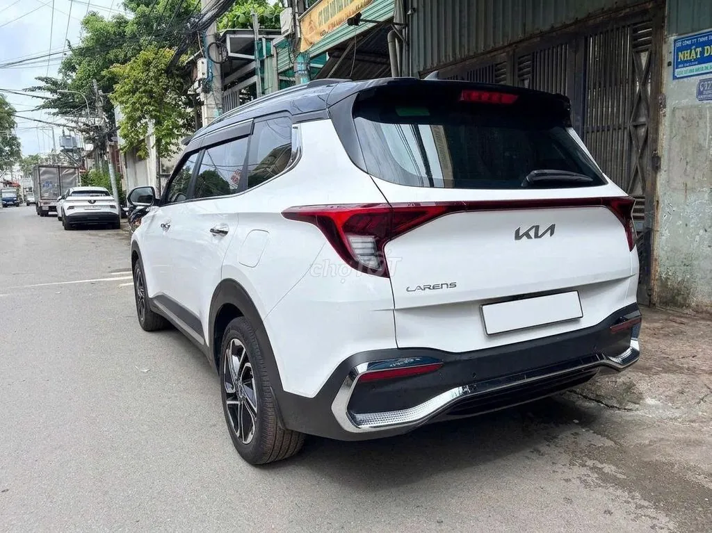 Kia Carens 2024 photo 5