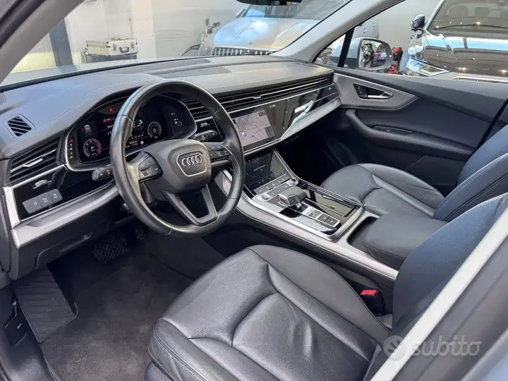 Audi Q7 2023 photo 5