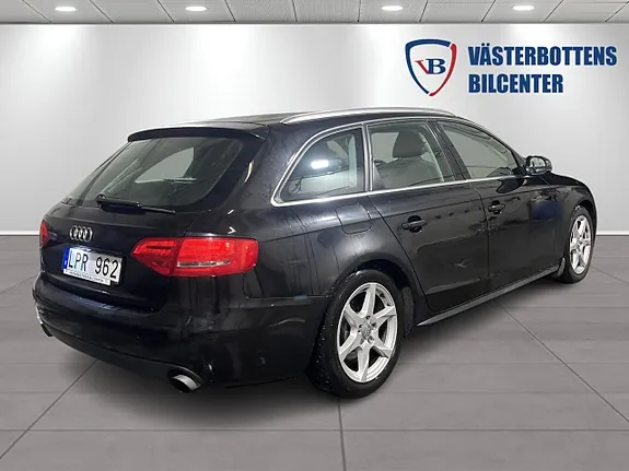 Audi A4 2011 photo 3