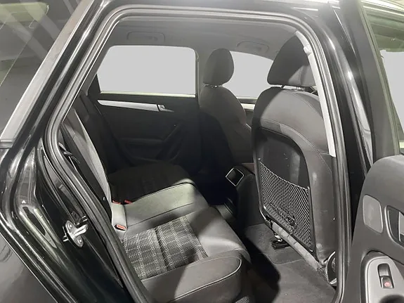 Audi A4 2011 photo 5